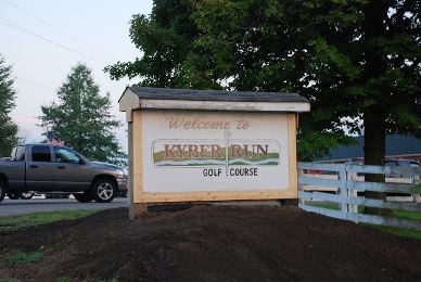 Kyber Run Golf Course Sign